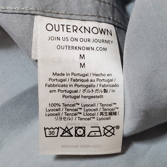 Outerknown NWT Soft Grey Sleeveless Tank Blouse Size M Easy Fit MSRP $88 - Picture 4 of 5